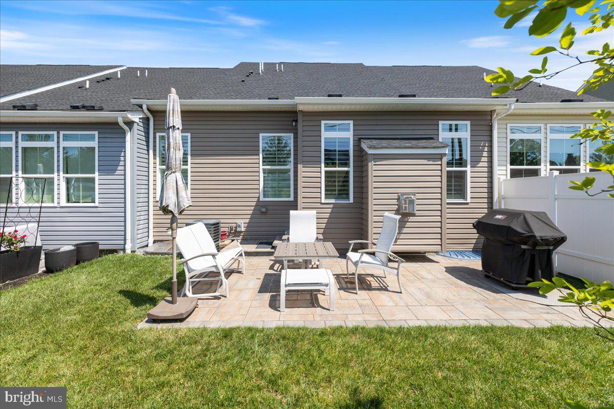 YARDLEY WOODS - Residential