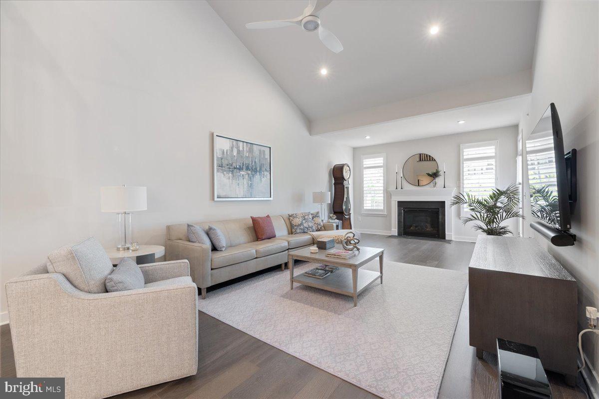 YARDLEY WOODS - Residential