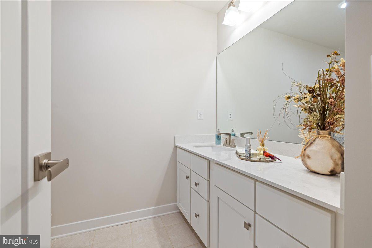 YARDLEY WOODS - Residential