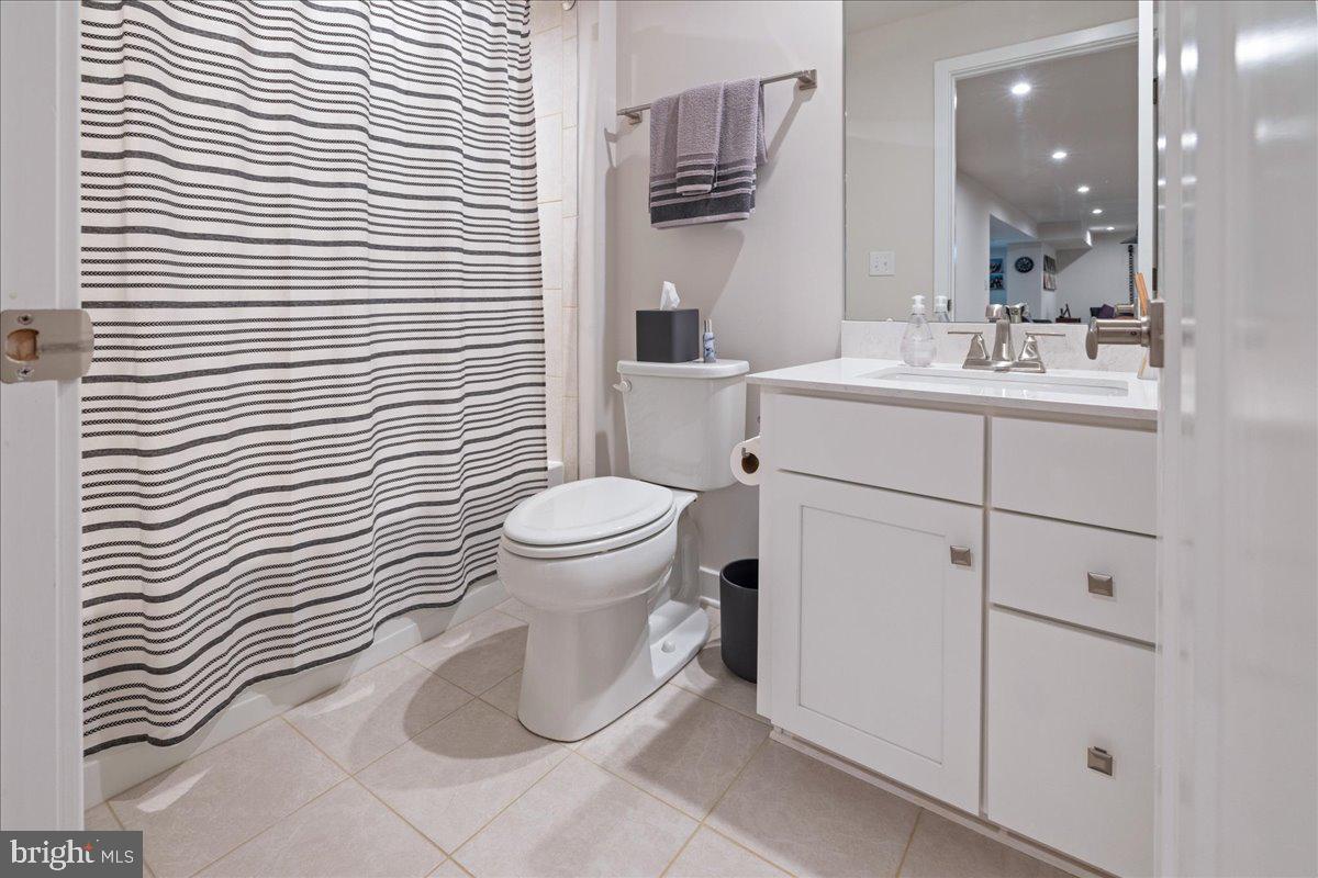 YARDLEY WOODS - Residential