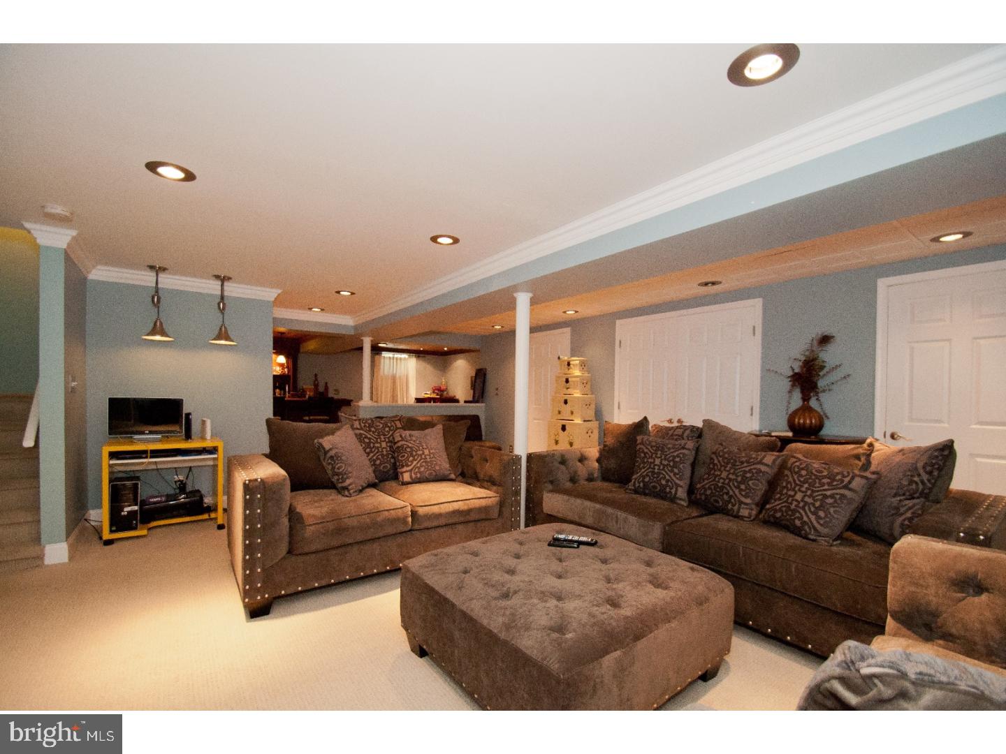 SUMMIT RIDGE - Residential
