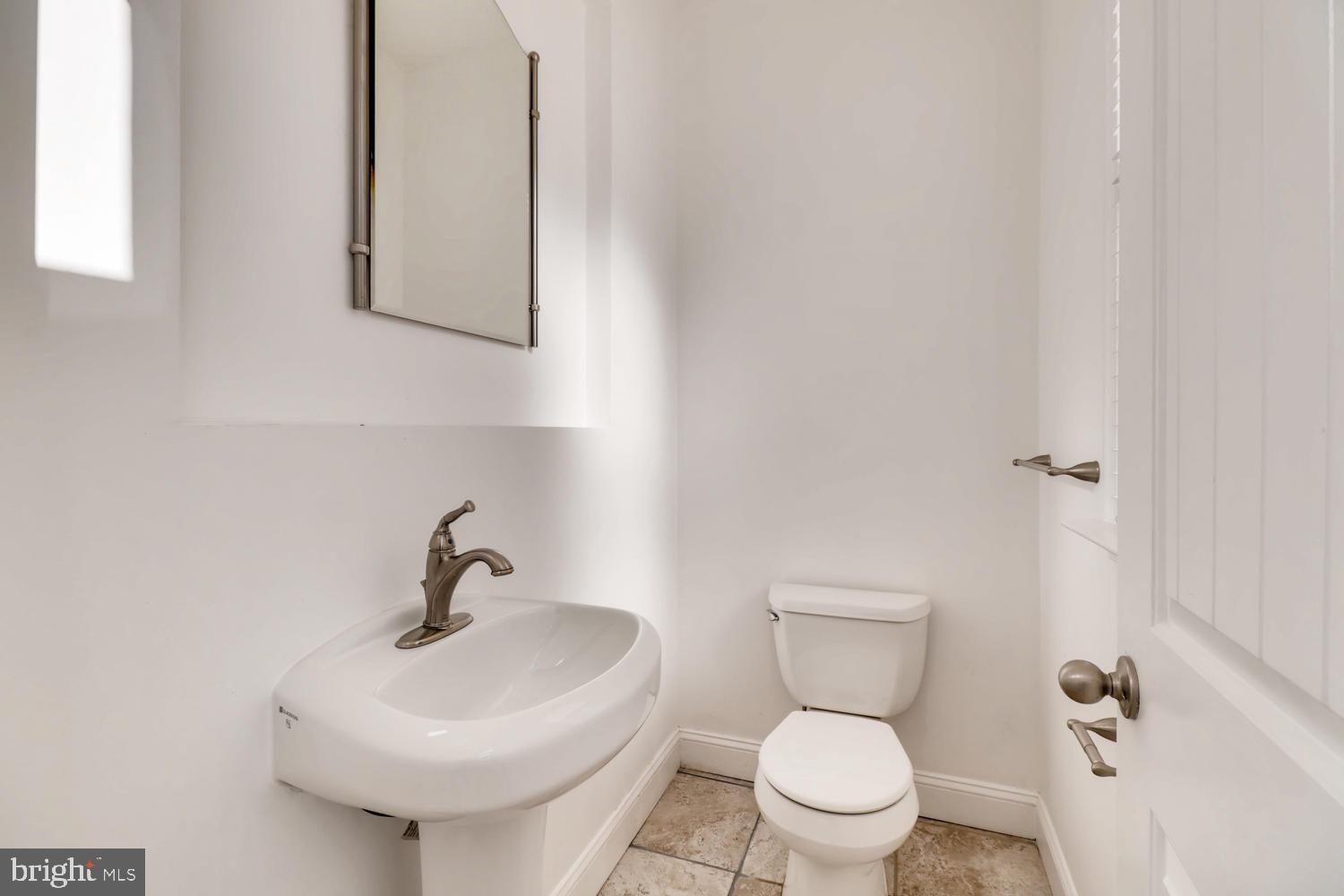 FEDERAL HILL HISTORIC DISTRICT - Residential Lease