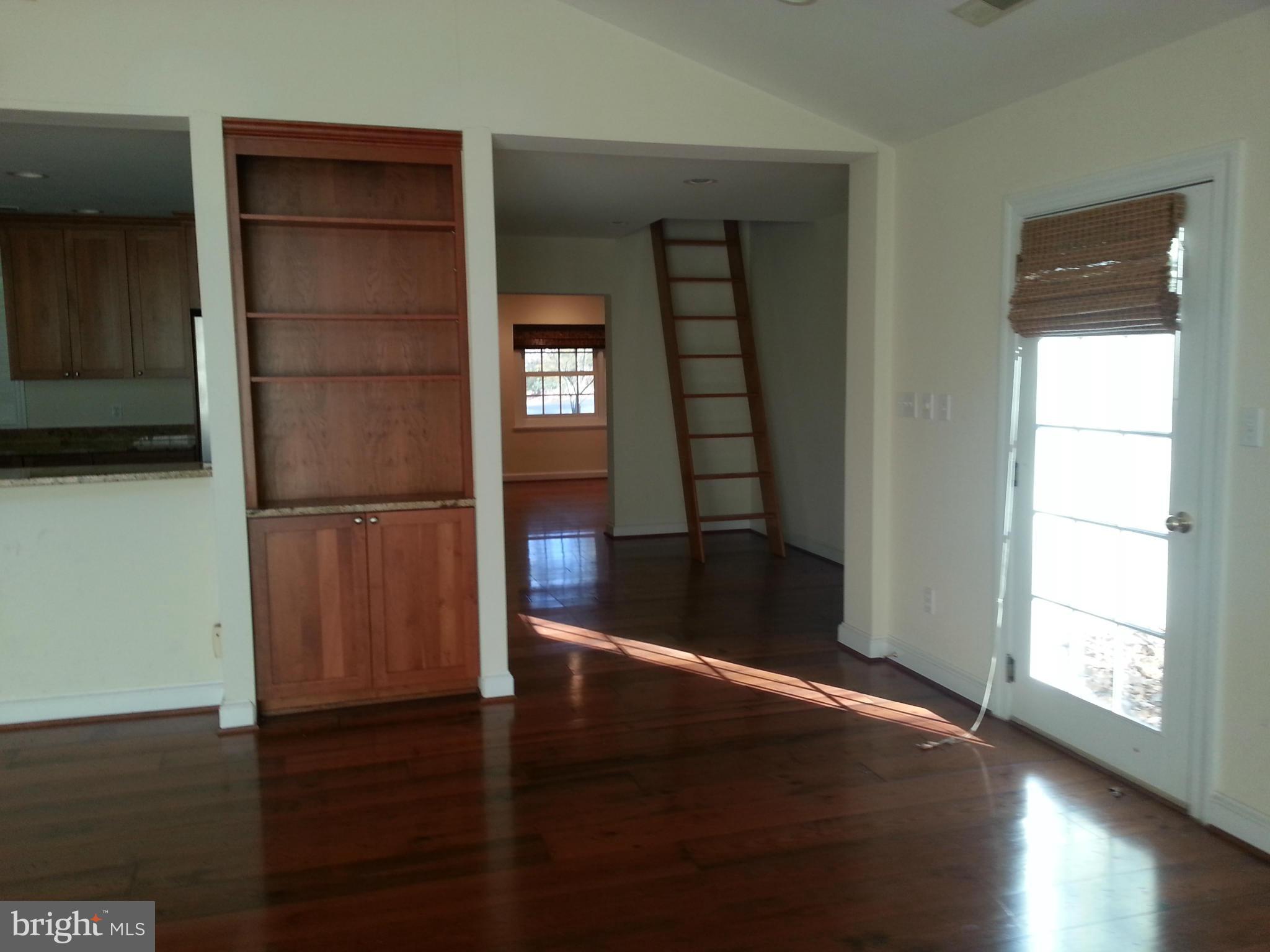 MANOR PARK - Residential