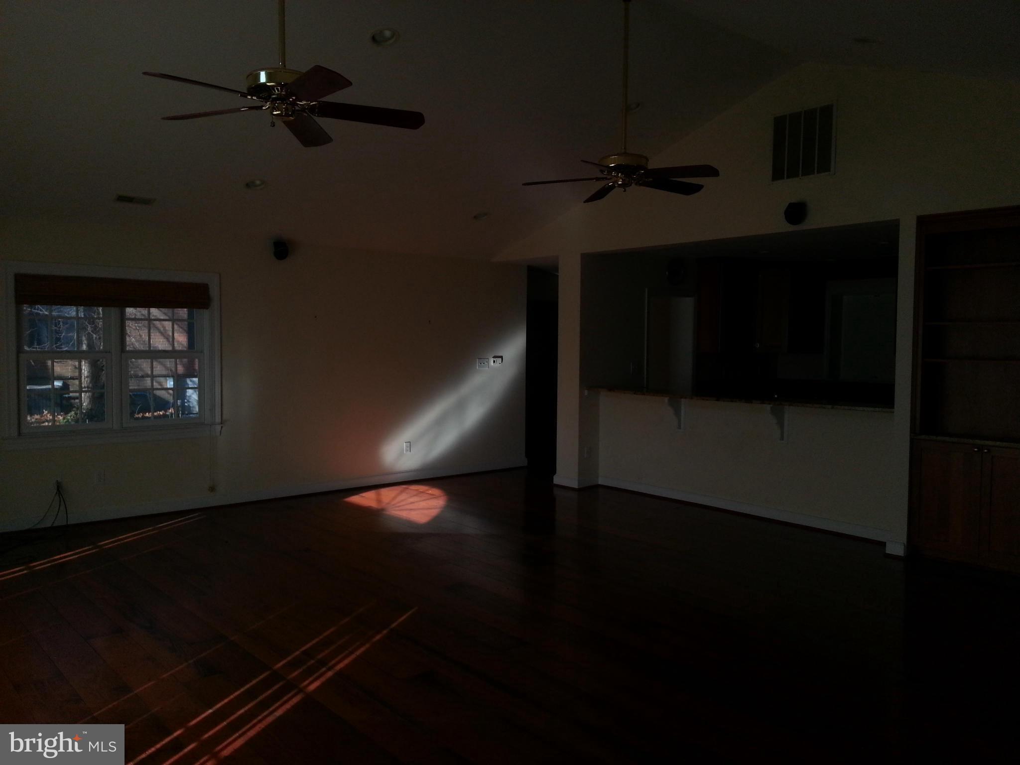 MANOR PARK - Residential