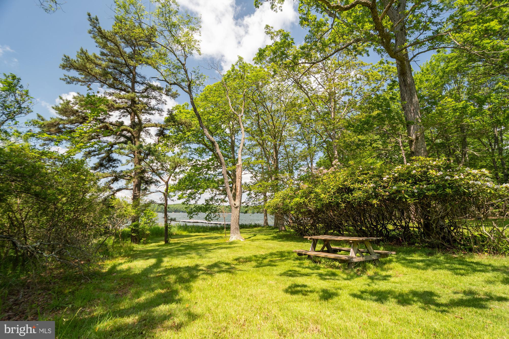 TURKEY NECK - Residential