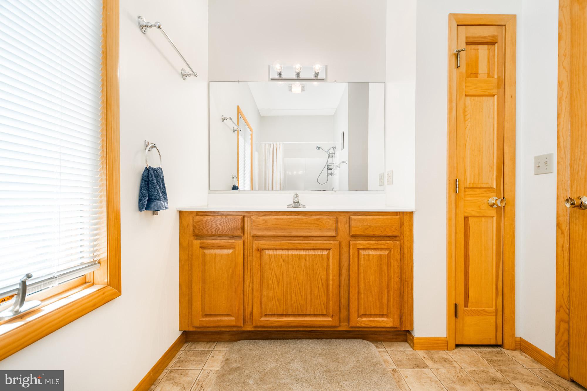 TURKEY NECK - Residential