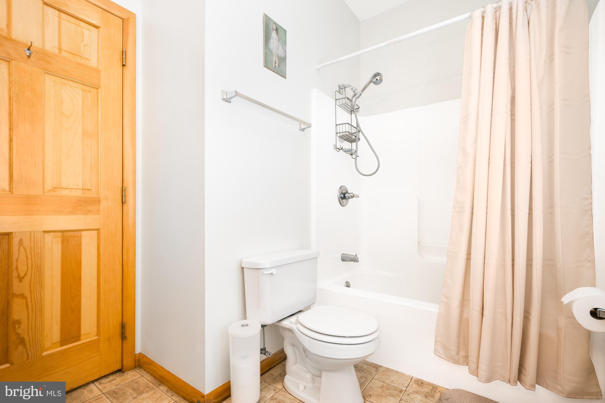 TURKEY NECK - Residential