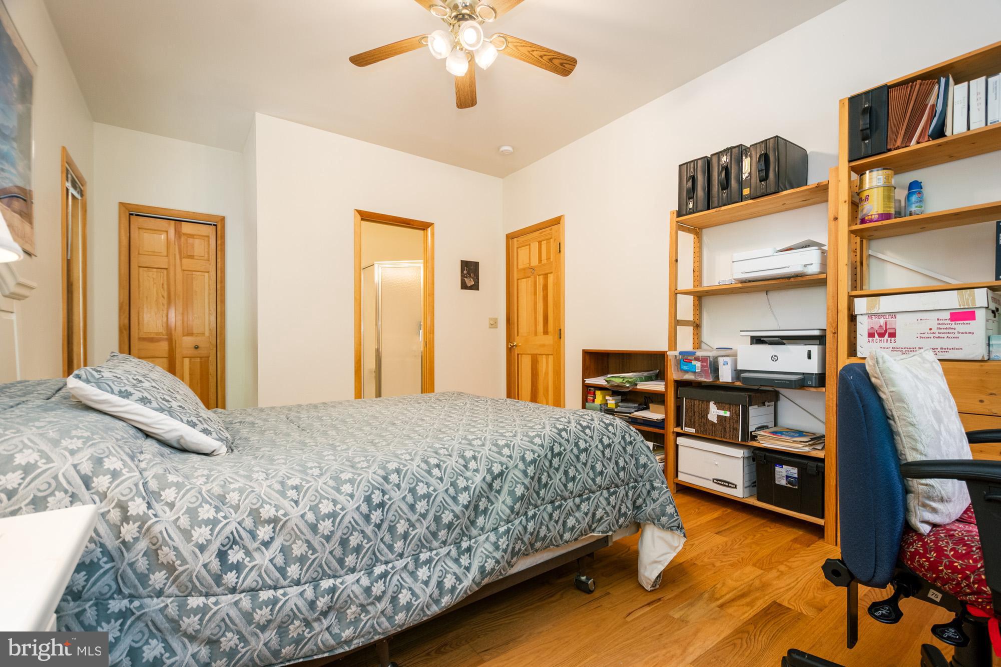 TURKEY NECK - Residential