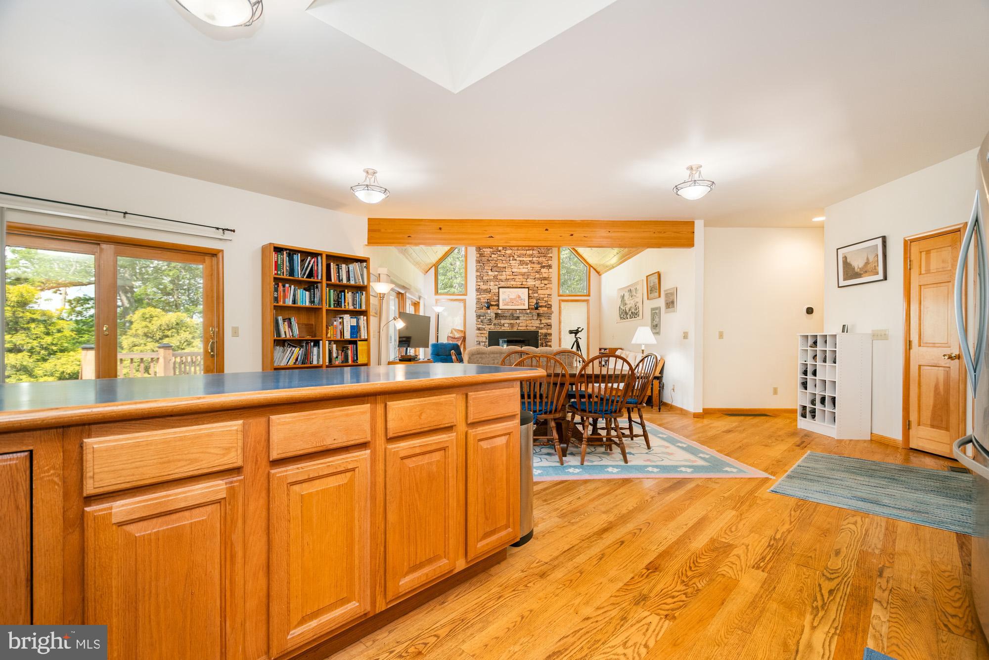 TURKEY NECK - Residential