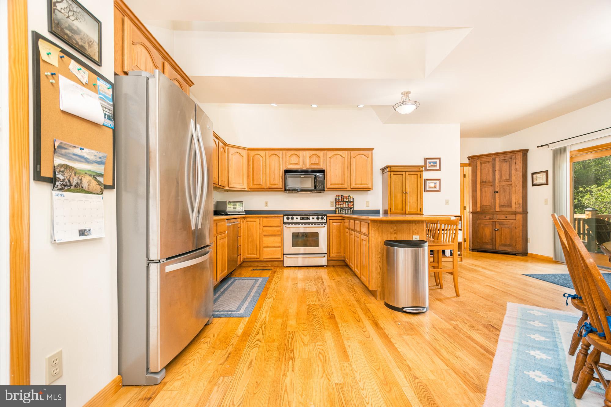 TURKEY NECK - Residential