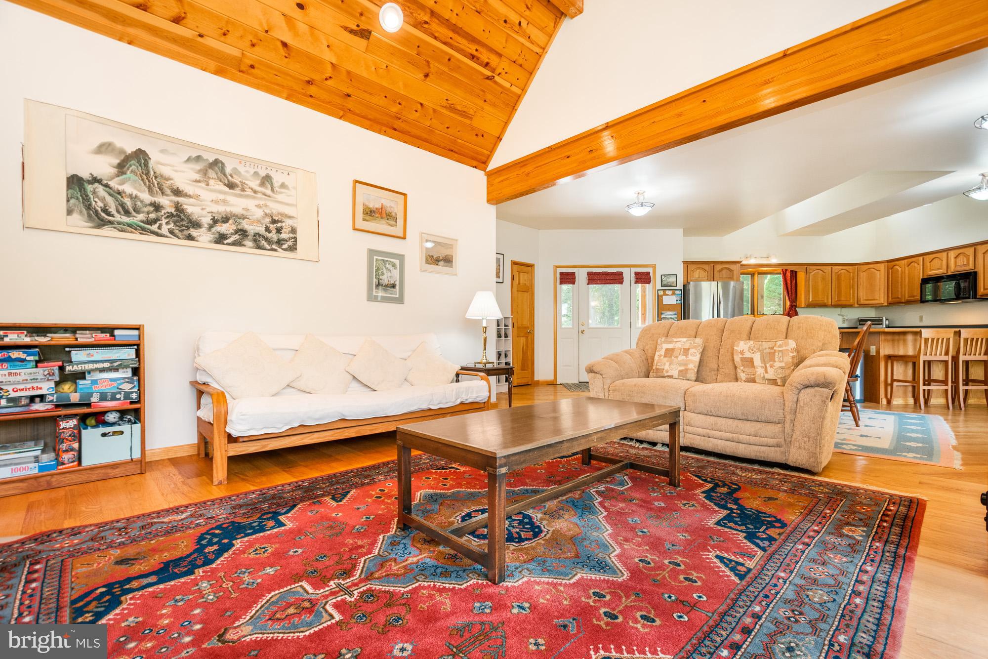 TURKEY NECK - Residential