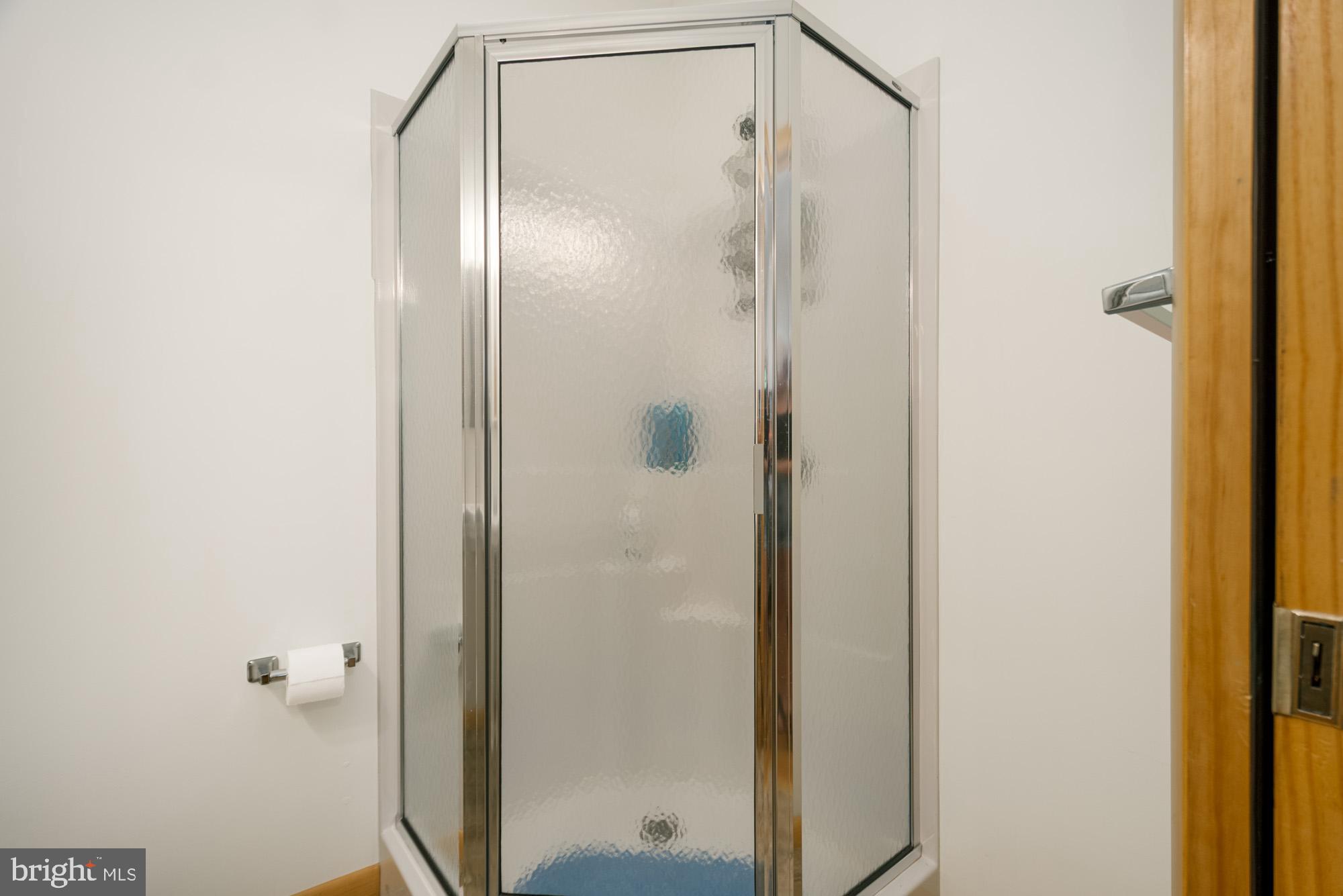 TURKEY NECK - Residential