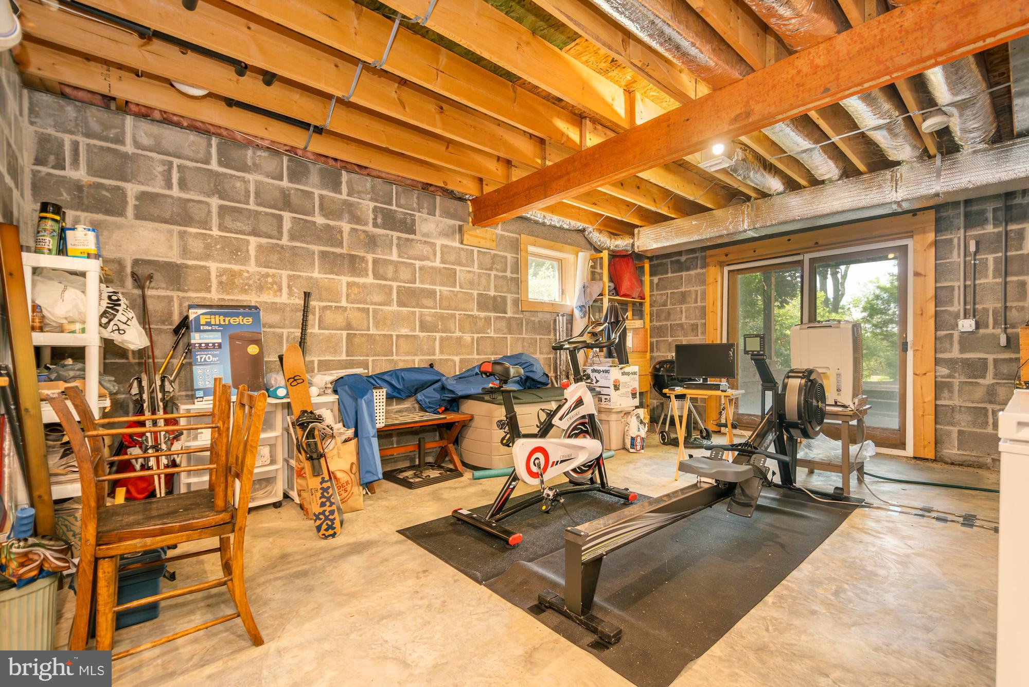 TURKEY NECK - Residential