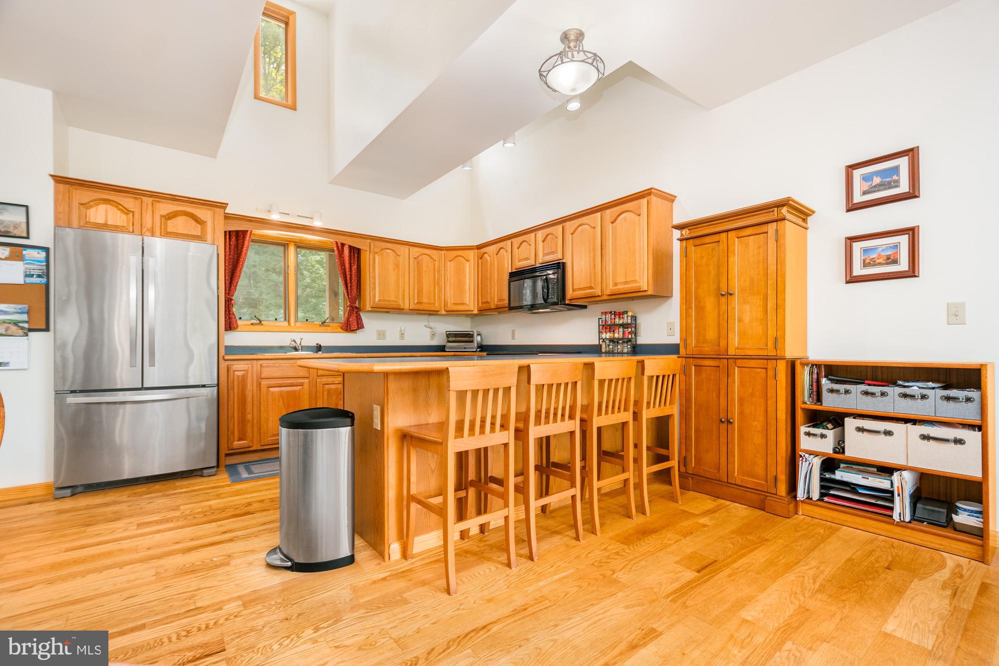 TURKEY NECK - Residential