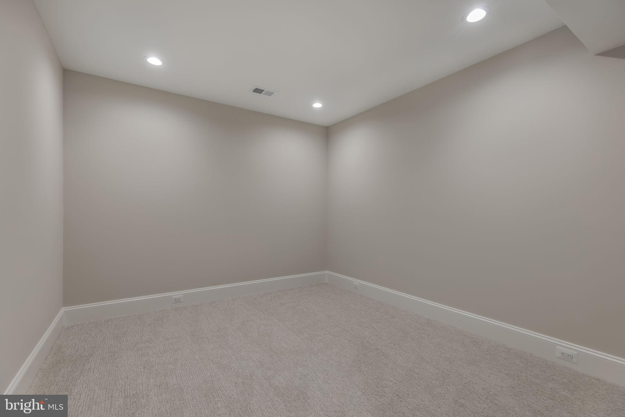 ASHTON HEIGHTS - Residential