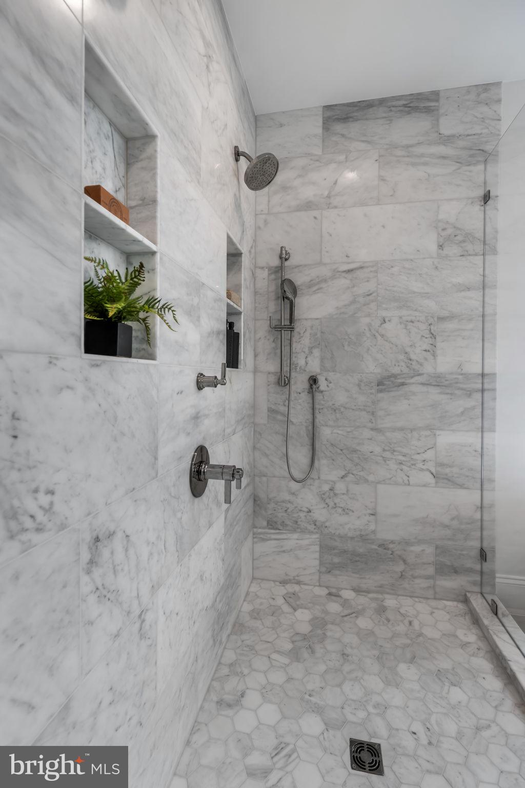 ASHTON HEIGHTS - Residential