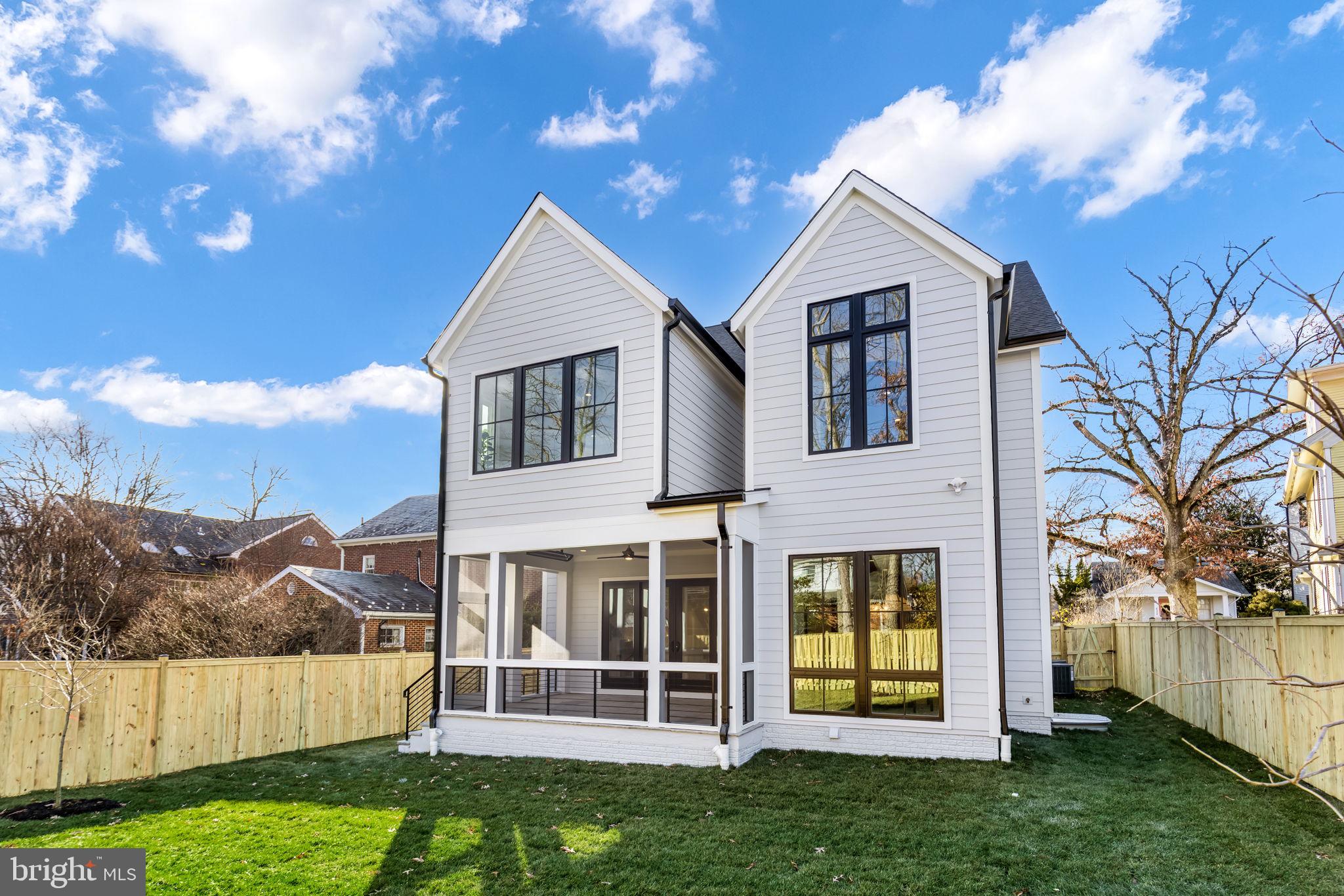 ASHTON HEIGHTS - Residential