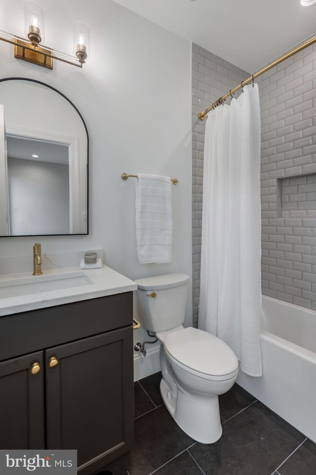 ASHTON HEIGHTS - Residential