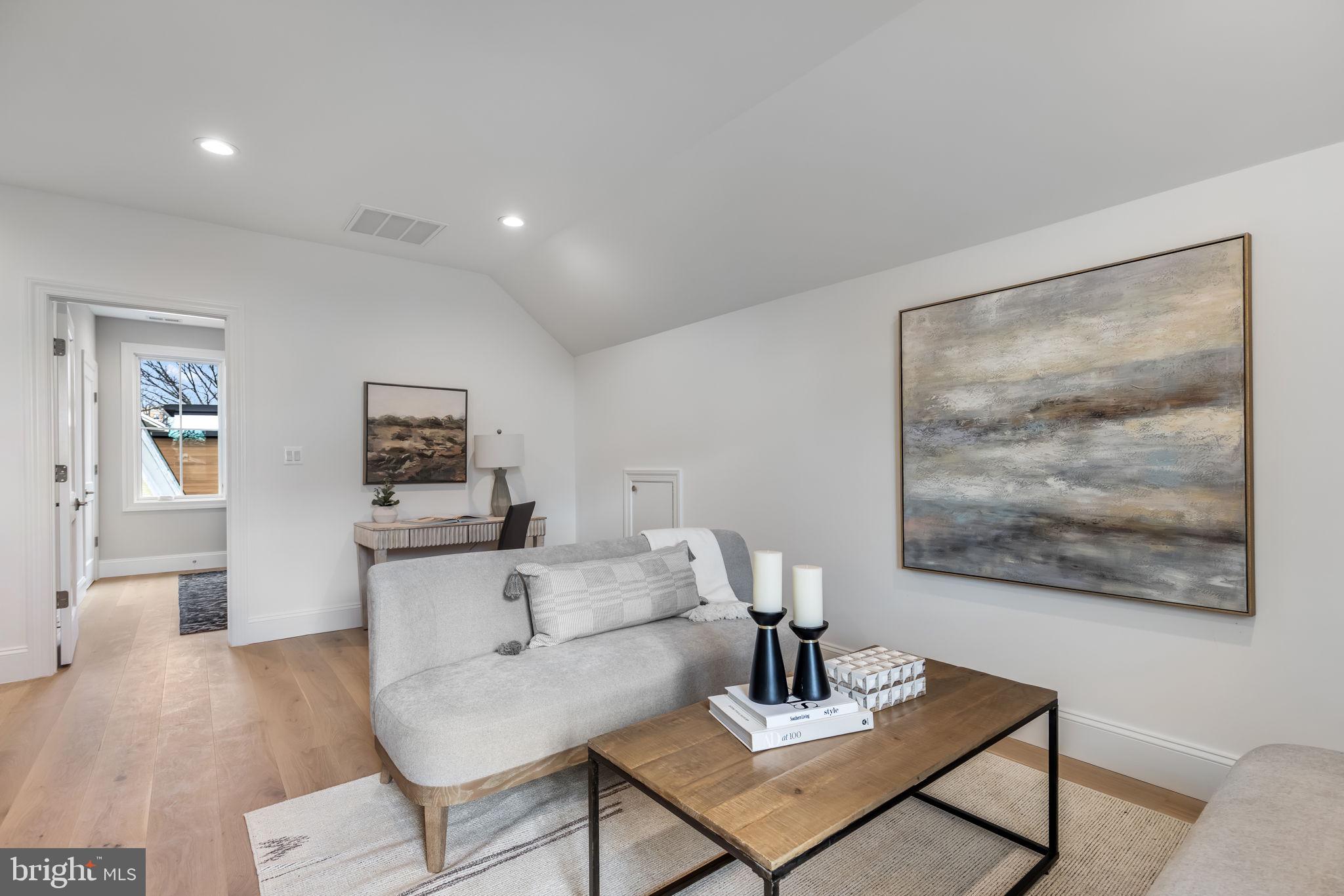 ASHTON HEIGHTS - Residential