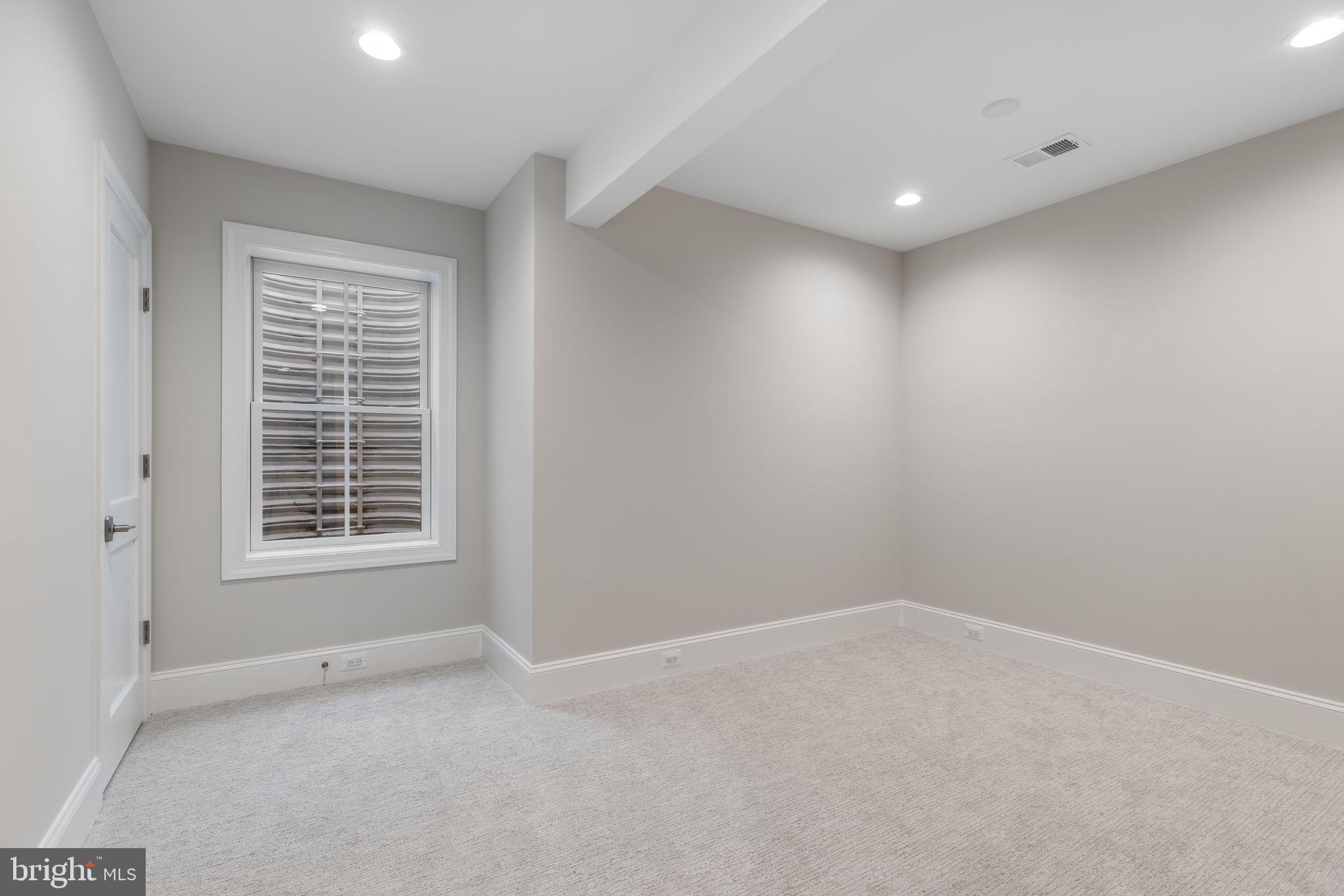 ASHTON HEIGHTS - Residential