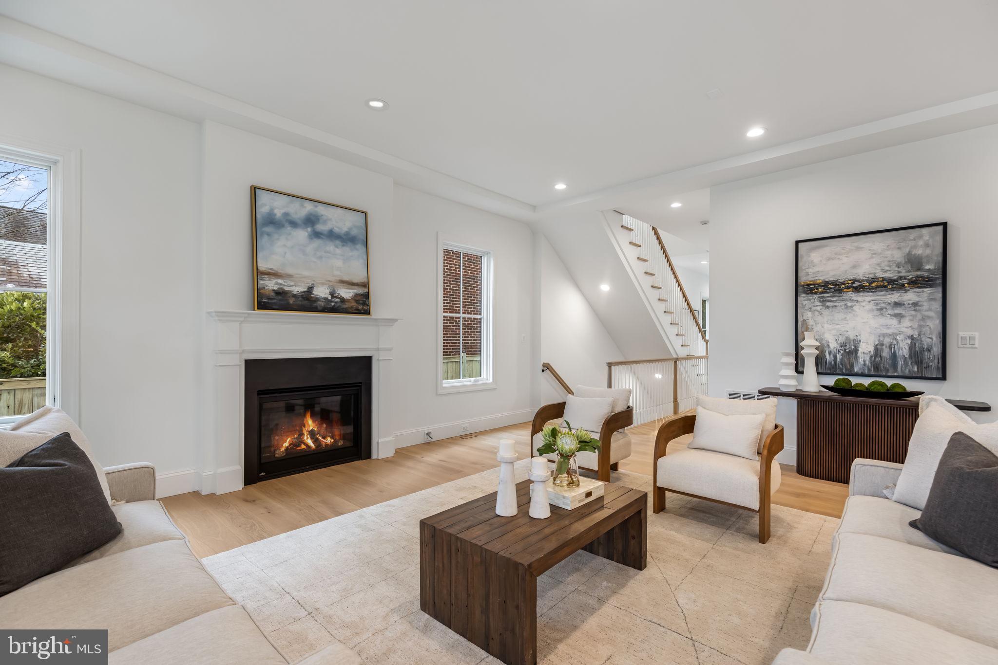 ASHTON HEIGHTS - Residential