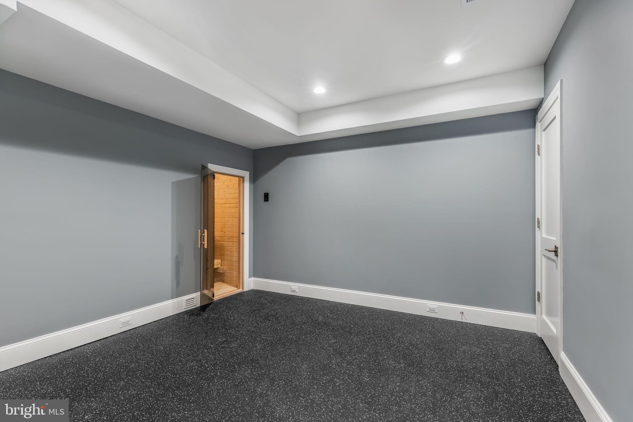 ASHTON HEIGHTS - Residential