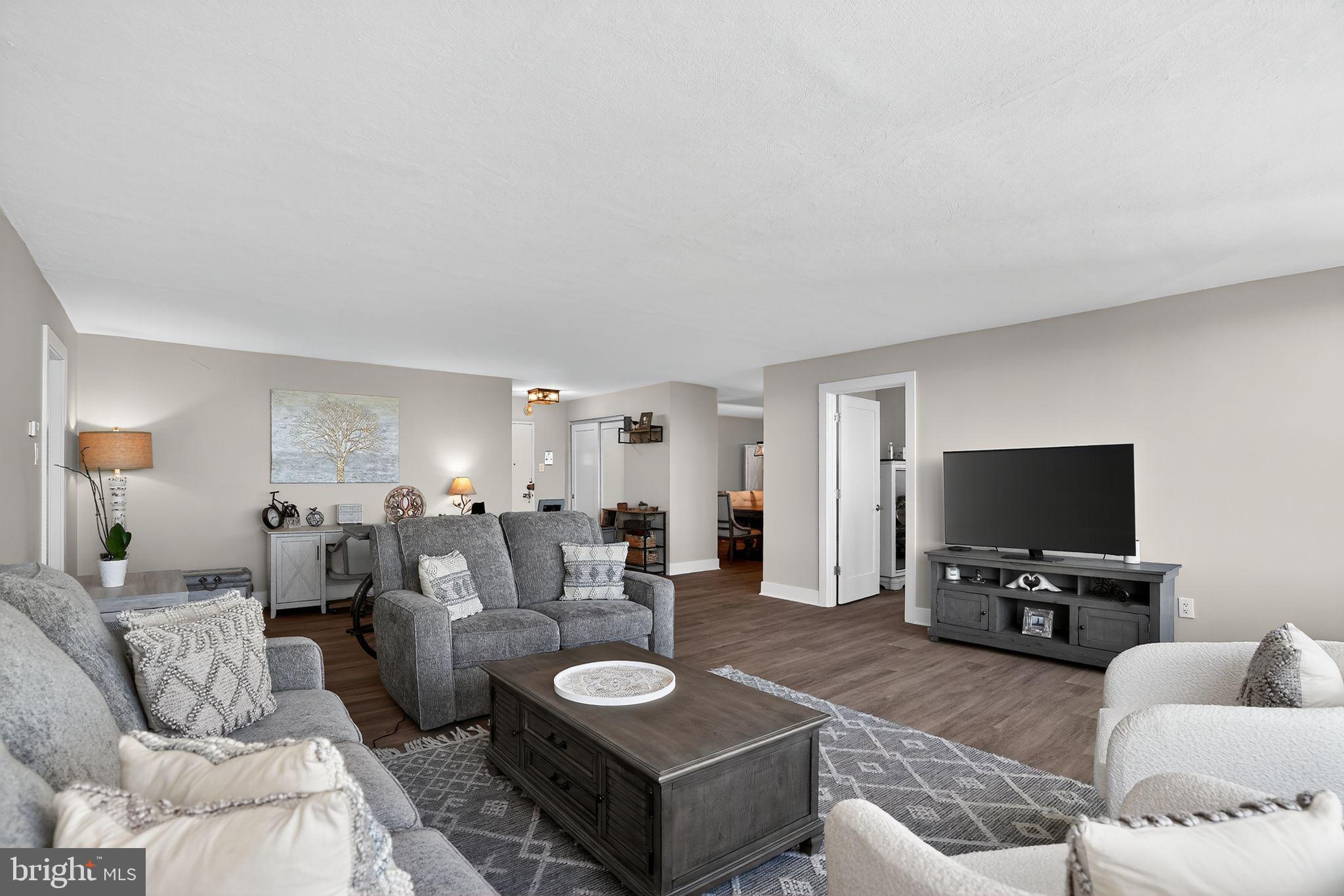 MERION STATION - Residential