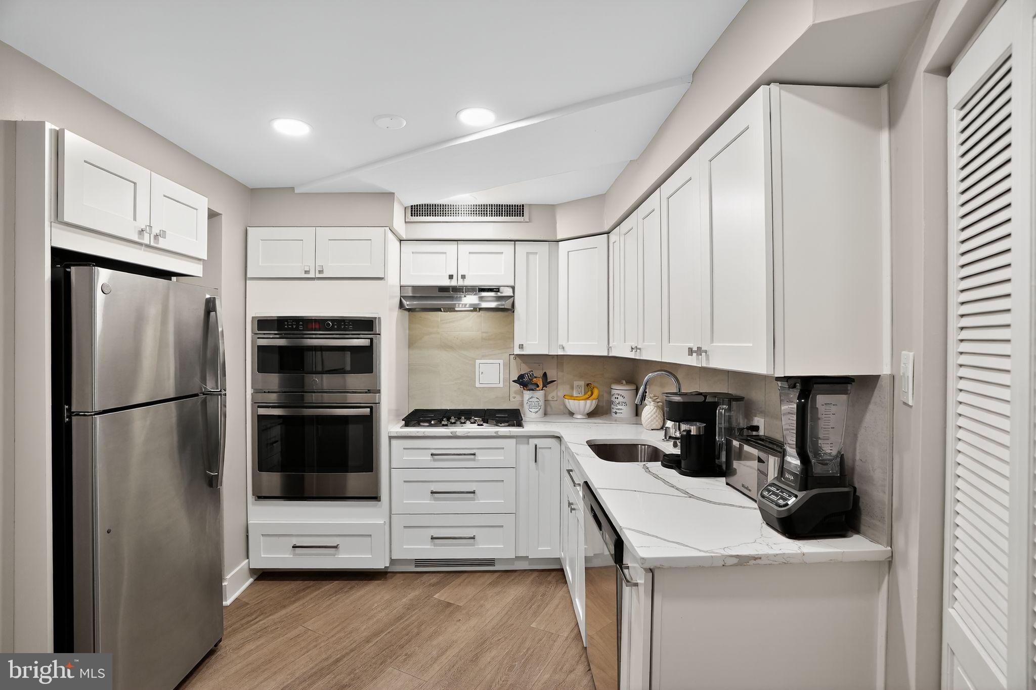 MERION STATION - Residential