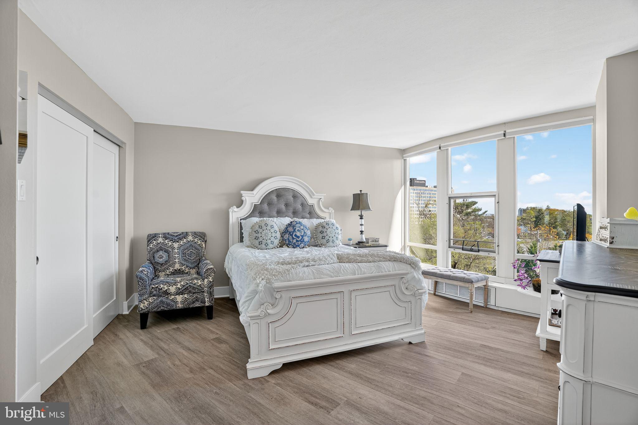 MERION STATION - Residential