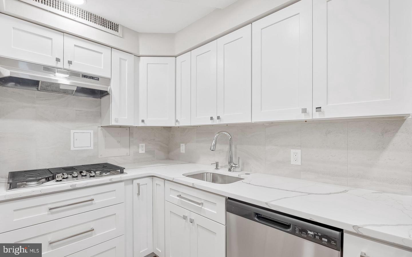 MERION STATION - Residential