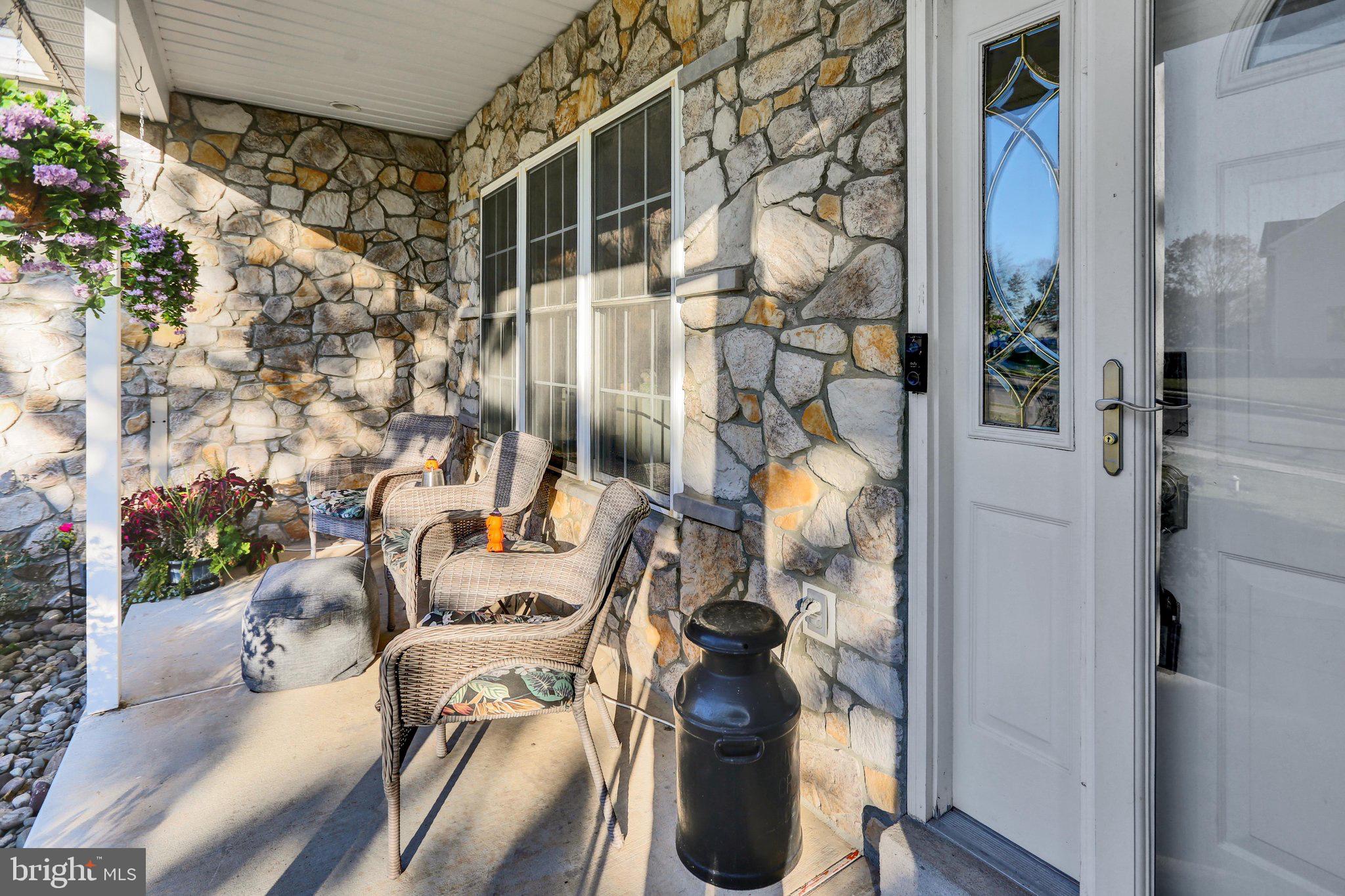334 ROSECLIFF DRIVE