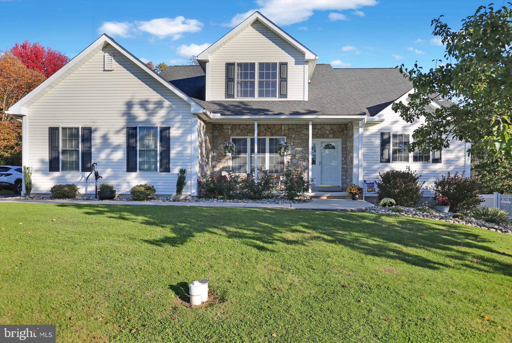 334 ROSECLIFF DRIVE