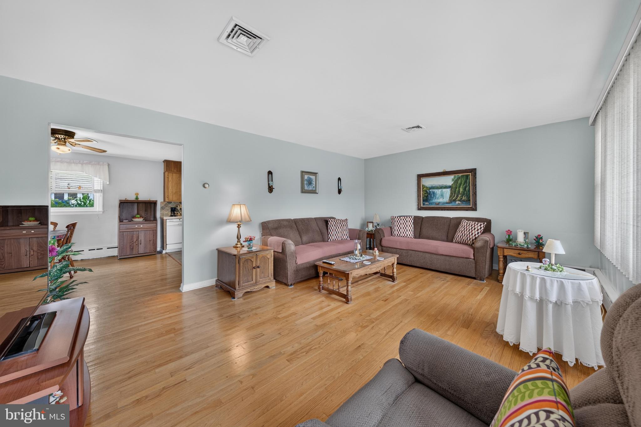 1130 WESTBURY DRIVE