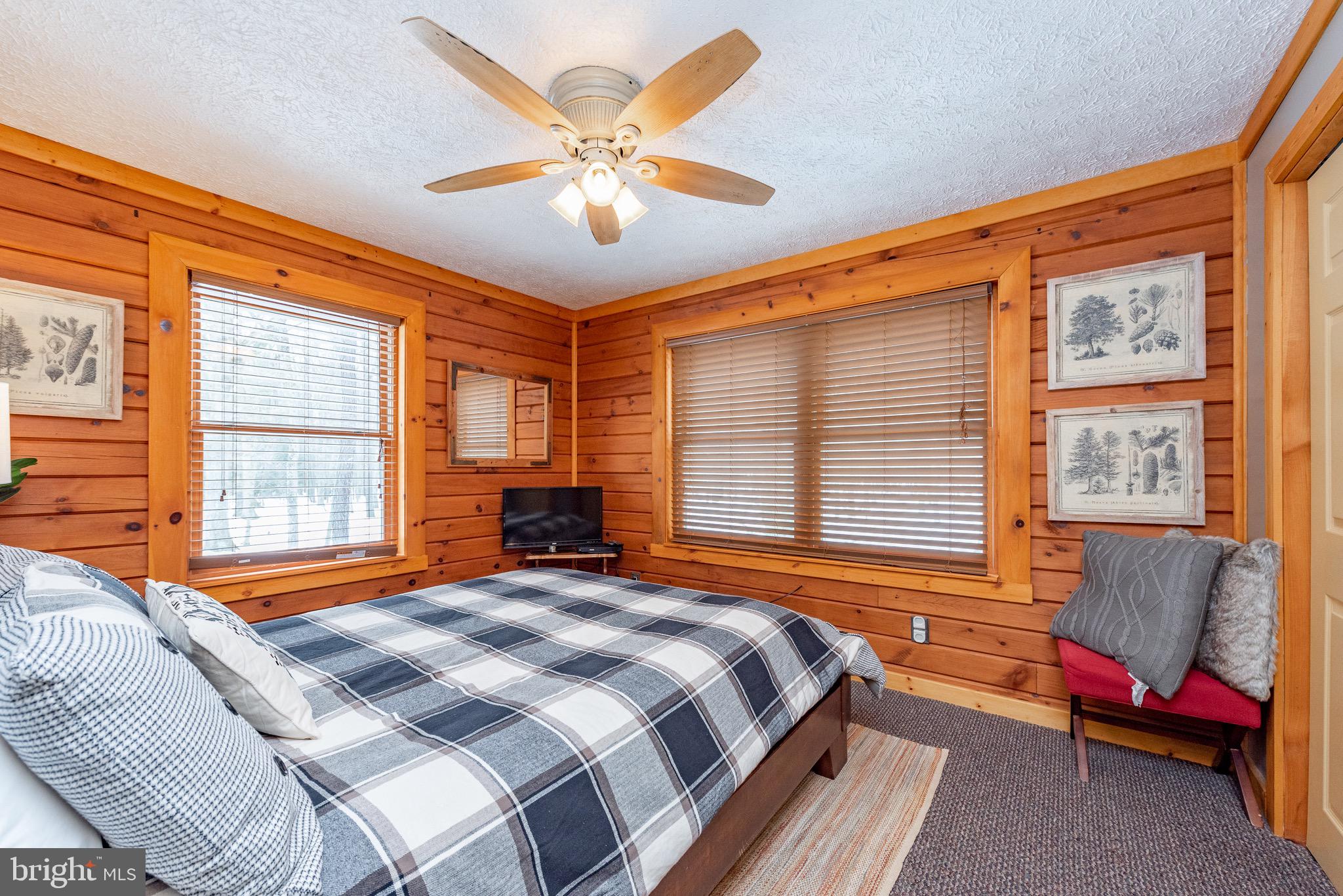 THOUSAND ACRES - Residential