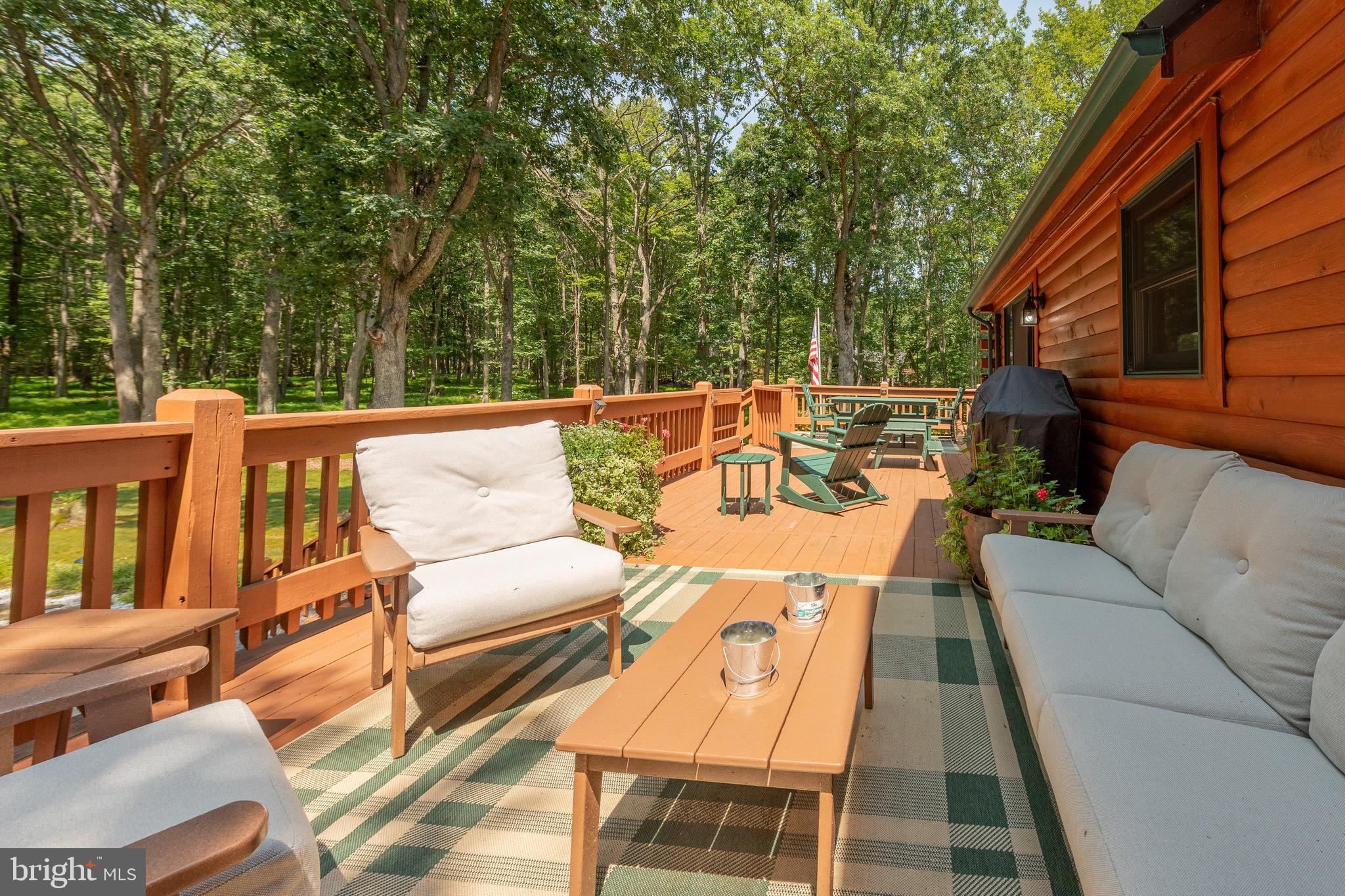 THOUSAND ACRES - Residential