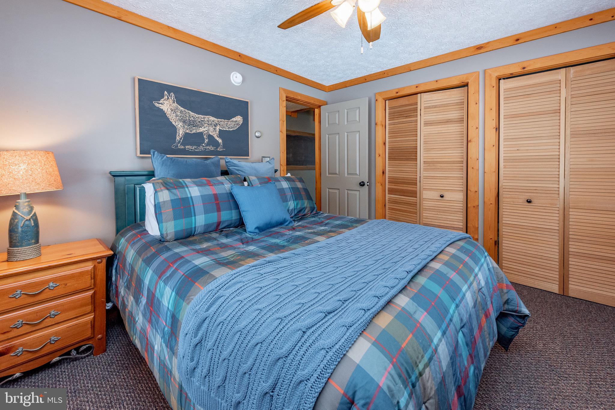 THOUSAND ACRES - Residential