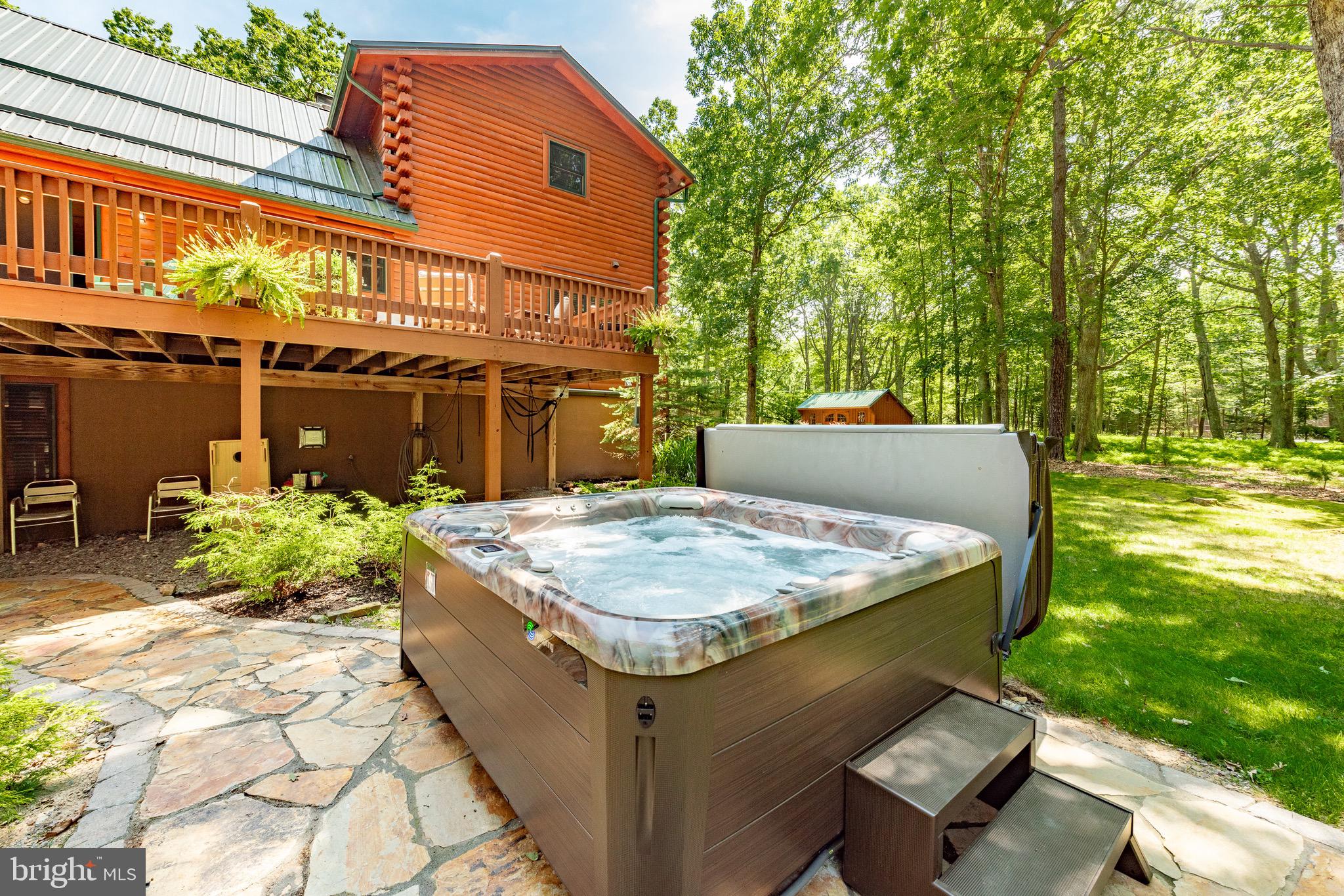 THOUSAND ACRES - Residential