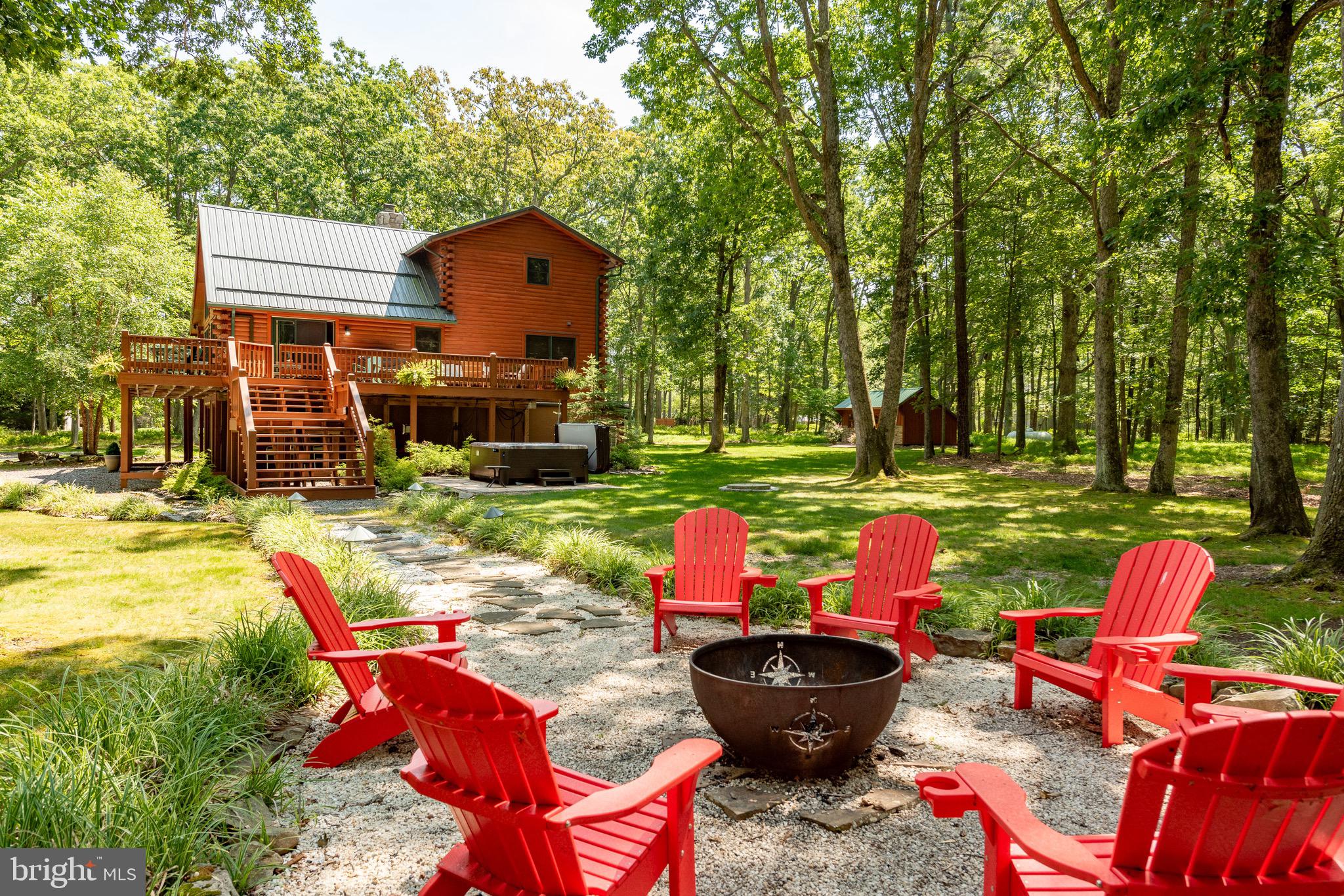 THOUSAND ACRES - Residential