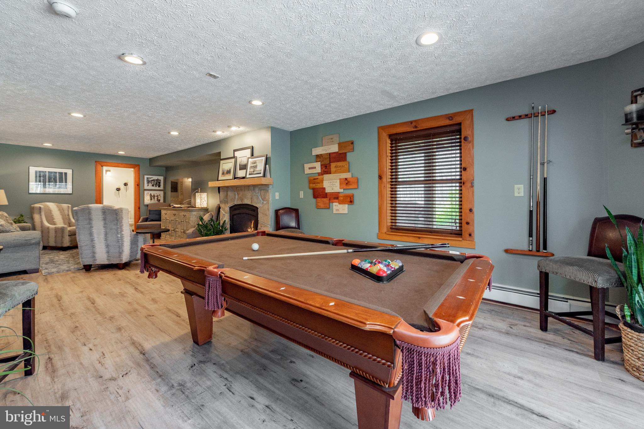 THOUSAND ACRES - Residential