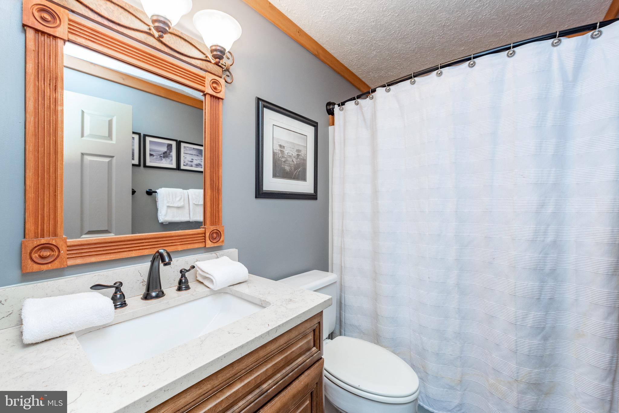 THOUSAND ACRES - Residential