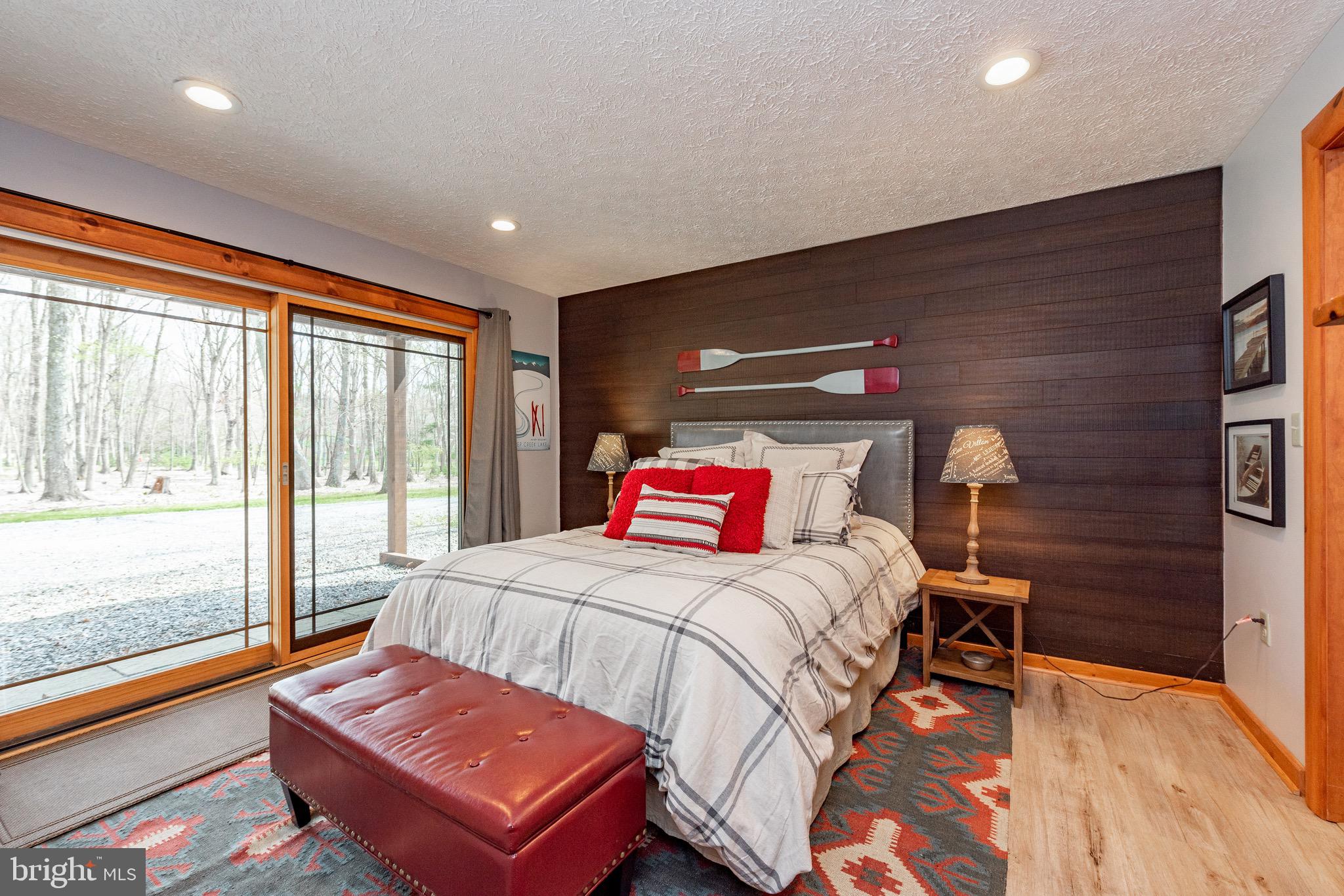 THOUSAND ACRES - Residential