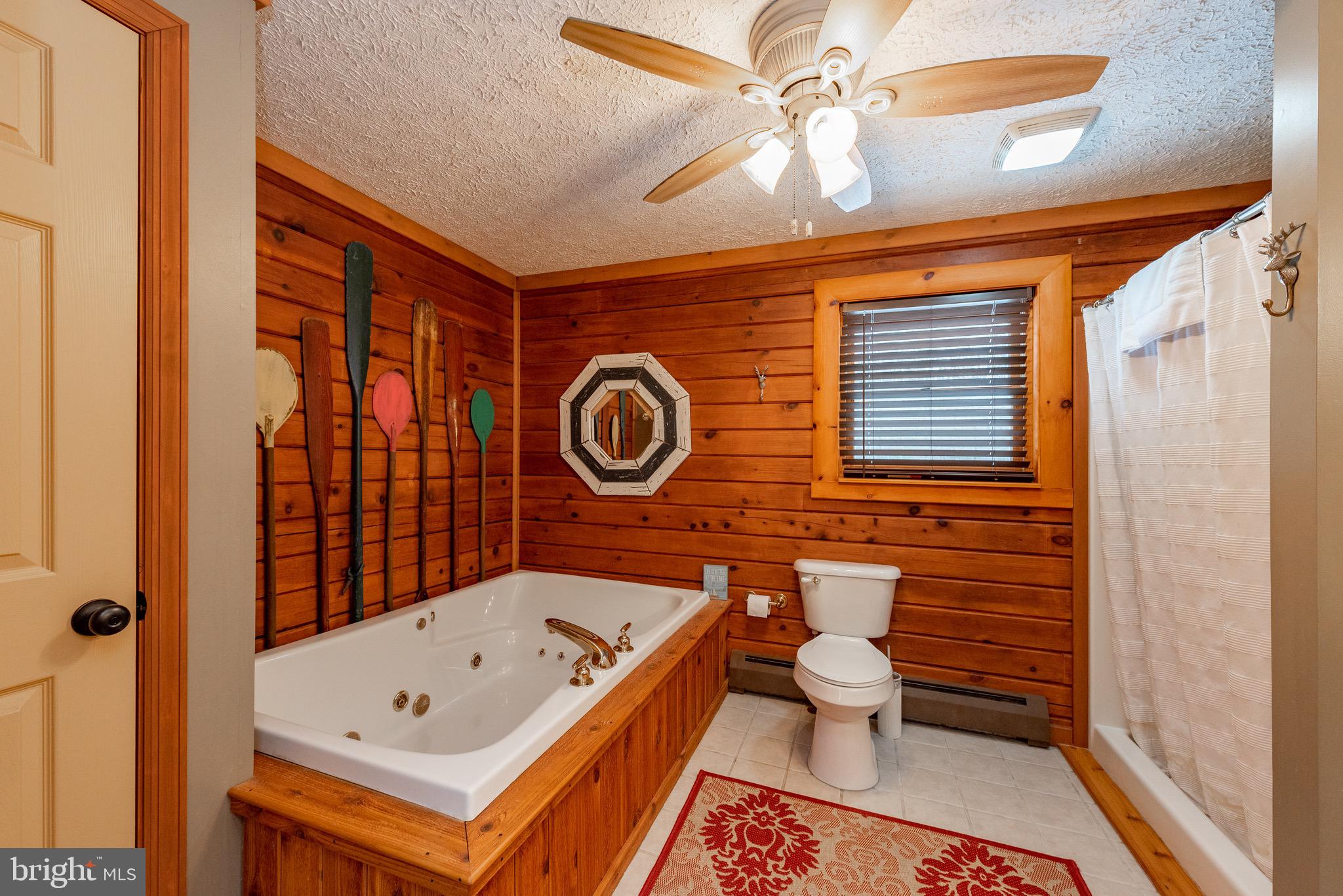 THOUSAND ACRES - Residential