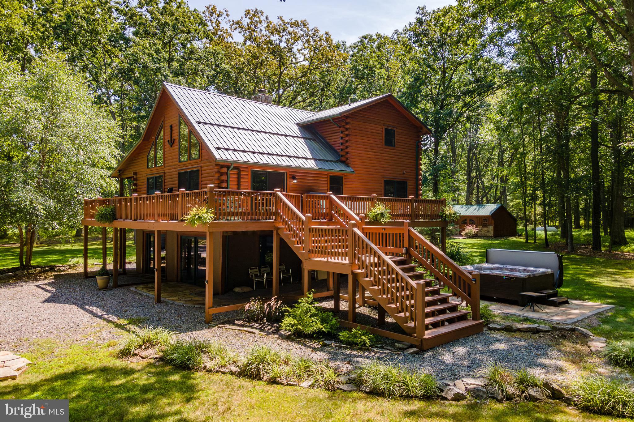 THOUSAND ACRES - Residential