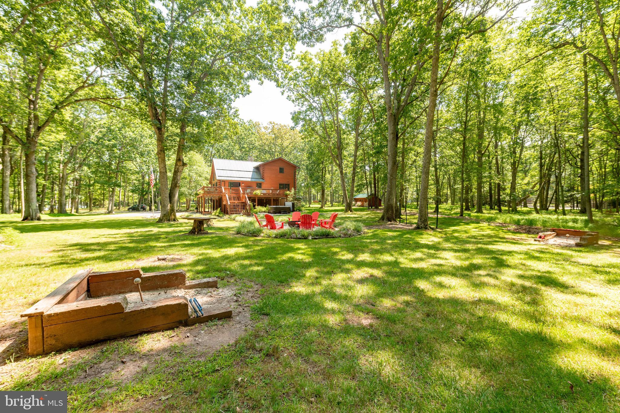 THOUSAND ACRES - Residential