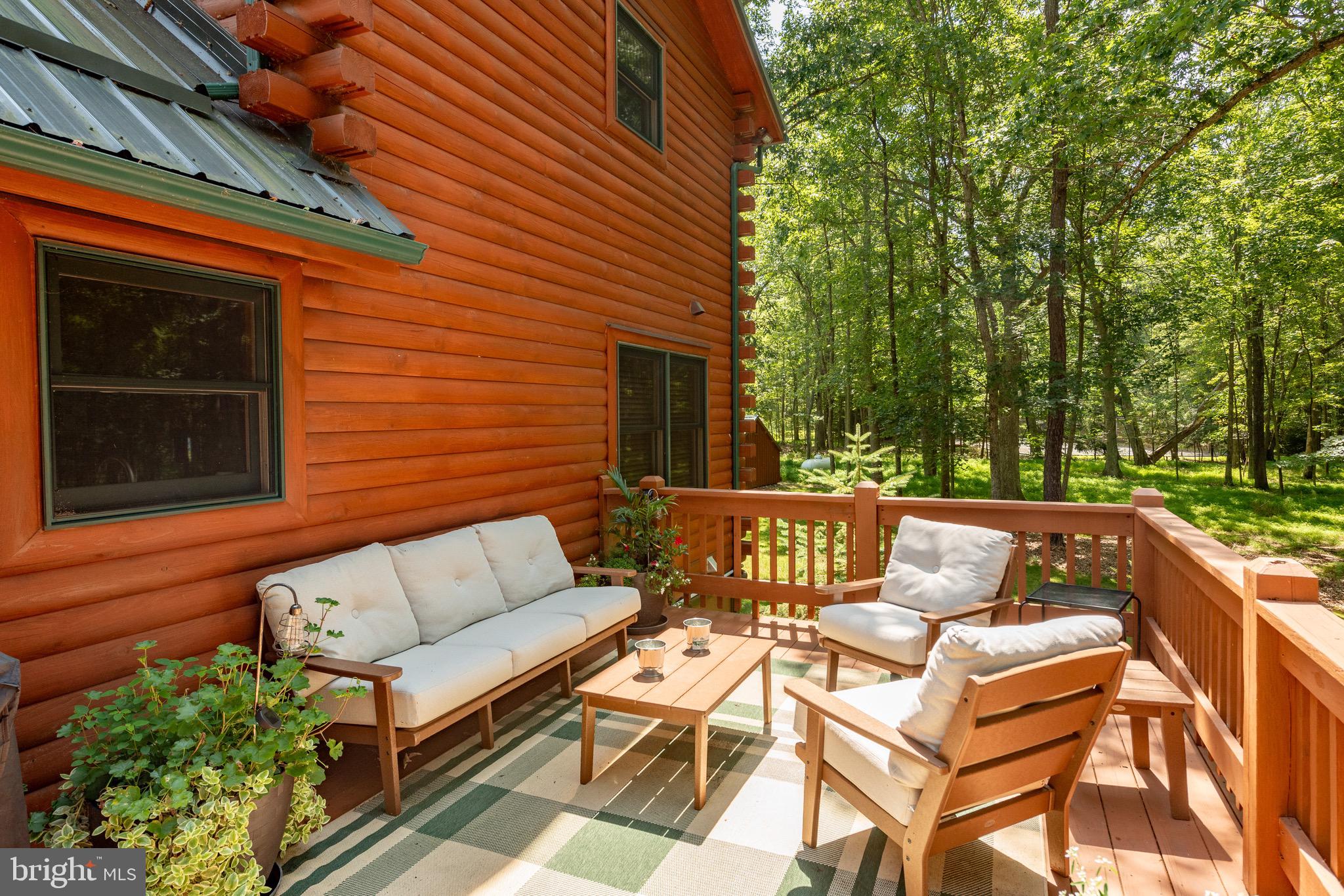 THOUSAND ACRES - Residential