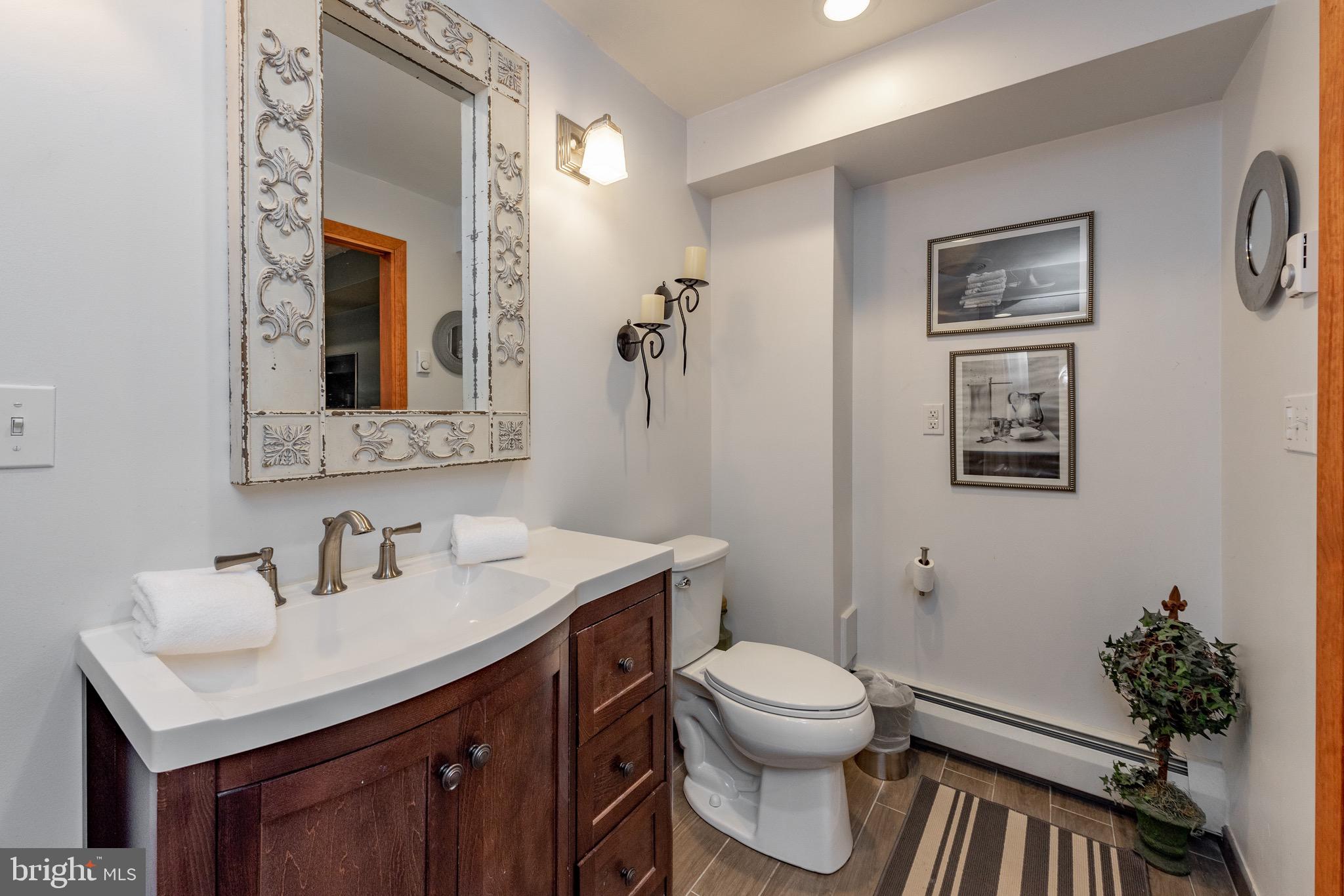 THOUSAND ACRES - Residential