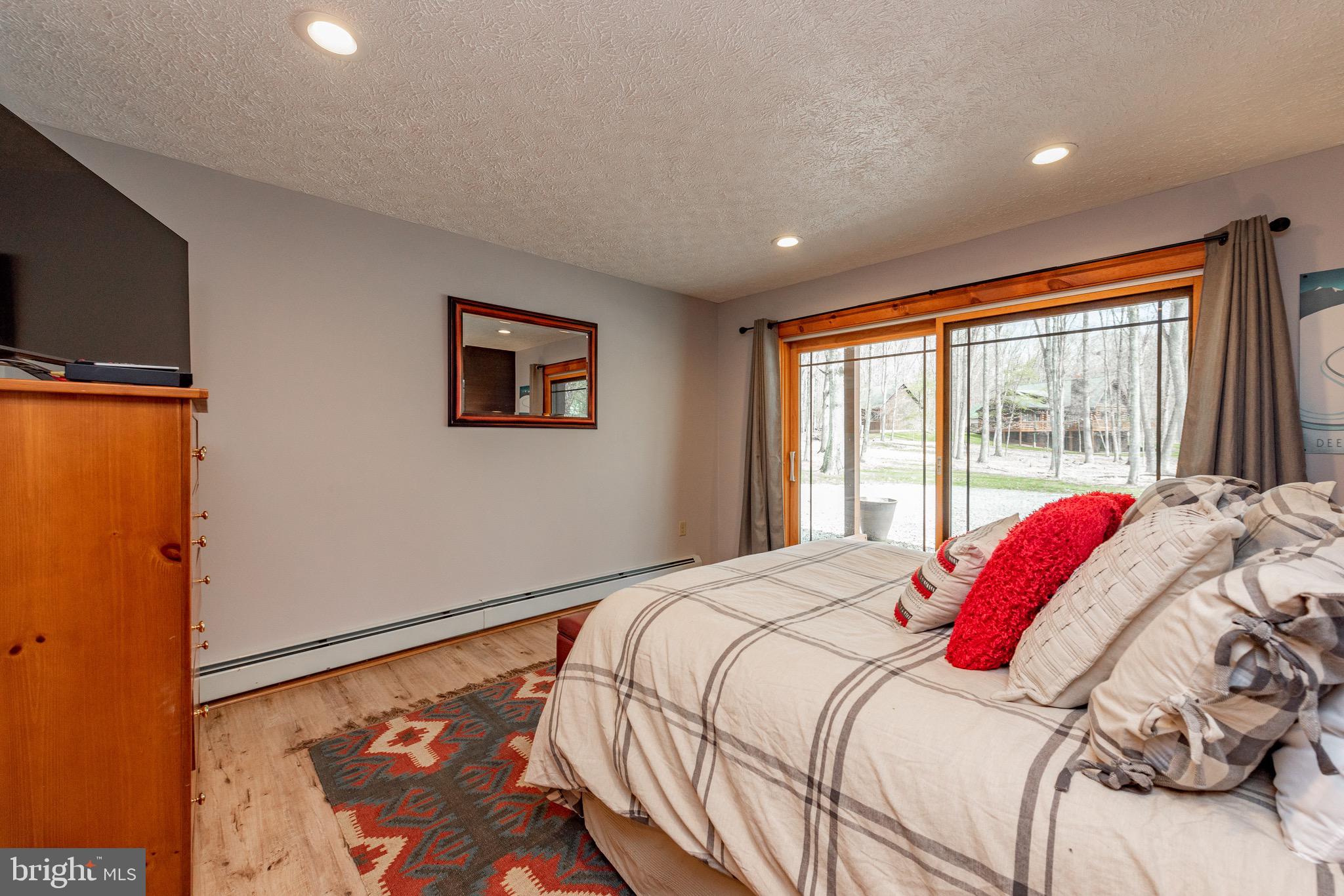 THOUSAND ACRES - Residential