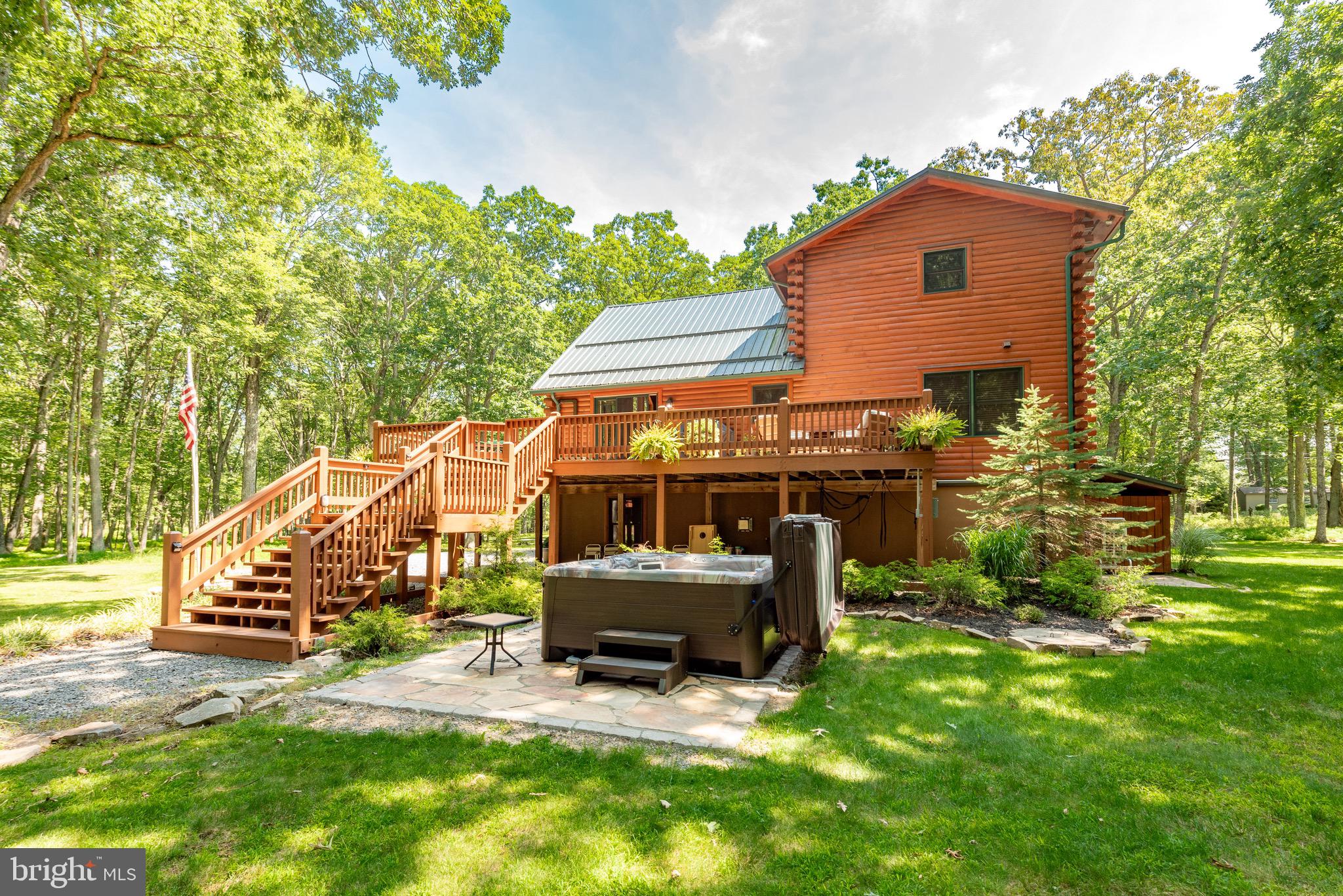 THOUSAND ACRES - Residential