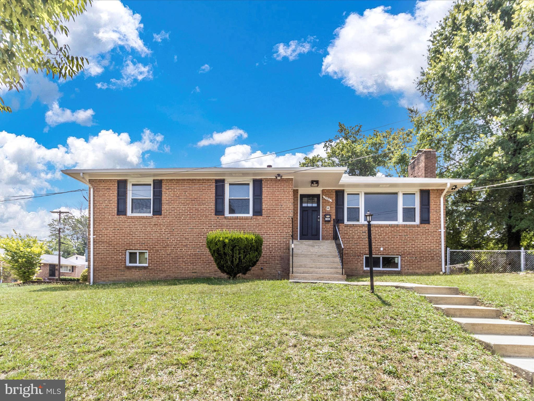 HILLCREST TERRACE - Residential