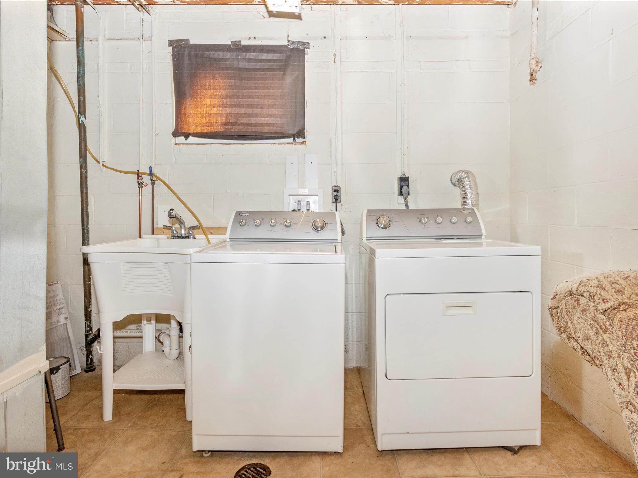 HILLCREST TERRACE - Residential